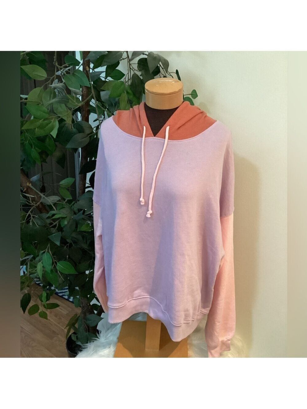 SO Goods For Life color block hooded semi cropped sweatshirt Woman’s Juniors 2X